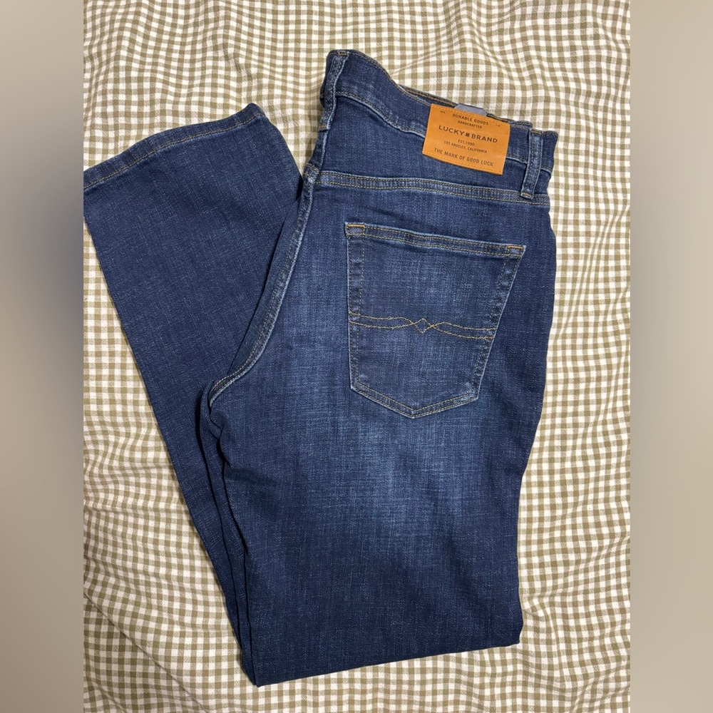 Lucky Brand 221 straight jeans size 34/32 new with tags